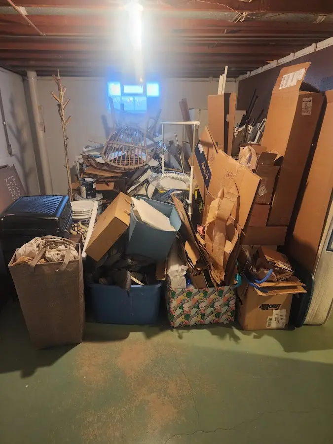 Roll-off dumpster container at job site for Construction Dumpster Rental in Waimalu